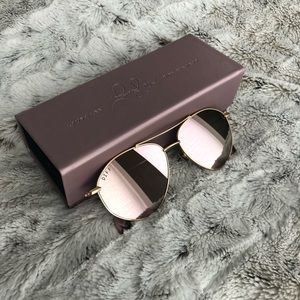 NWOT Scout champagne gold + champagne flash lens